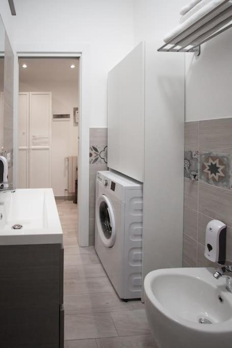 Easy Apartment Rom